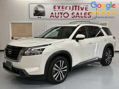 Used 2024 Nissan Pathfinder Platinum
