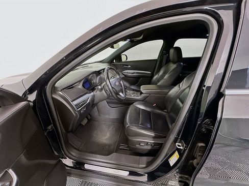 Used 2019 Cadillac XT4 Premium Luxury FWD image 19