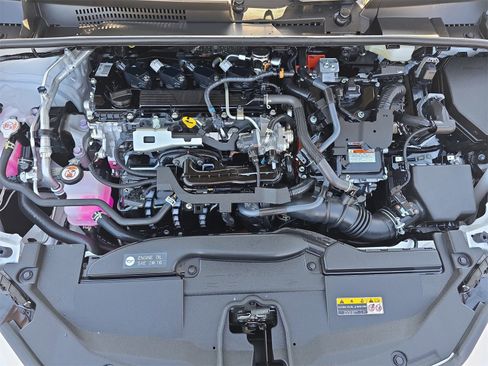 Used 2024 Toyota Prius LE image 30