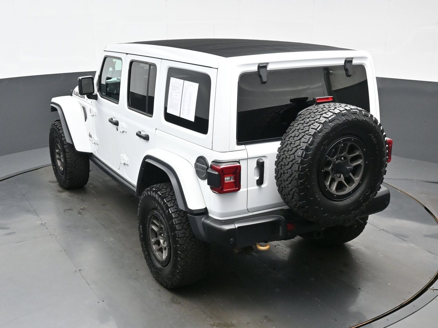 Used 2023 Jeep Wrangler Unlimited Rubicon 392 w/ Xtreme Recon 35" Tire Package AWD/4WD image 35