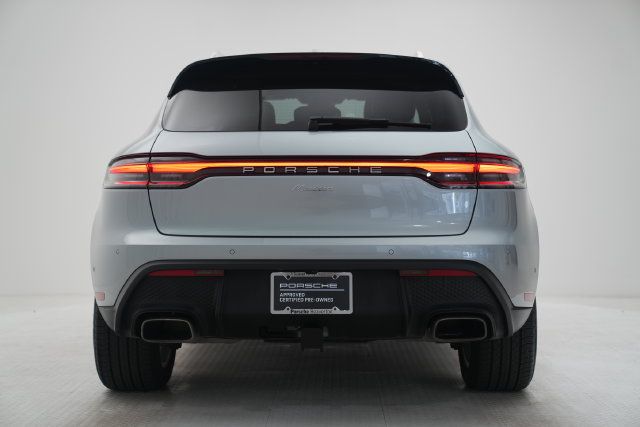 Certified 2026 Porsche Macan AWD/4WD image 17