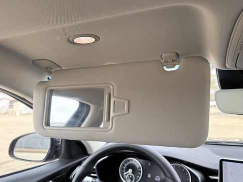 Used 2026 Genesis G70 2.5T image 55