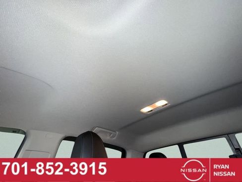 Used 2018 Chevrolet Colorado LT w/ Luxury Package, Chrome image 39