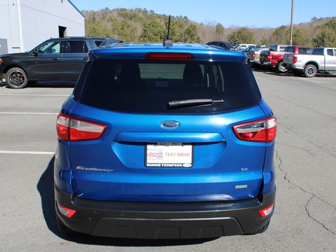 Used 2020 Ford EcoSport SE w/ SE Convenience Package image 4