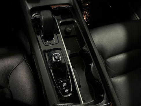 Used 2024 Volvo S60 B5 Plus image 8