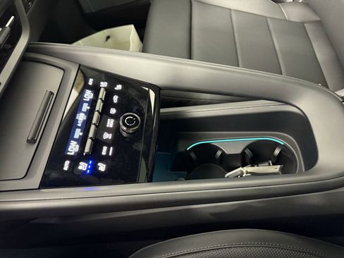 New 2025 Porsche Macan Turbo Electric image 29