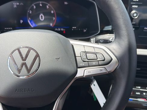 Certified 2025 Volkswagen Jetta S FWD image 11