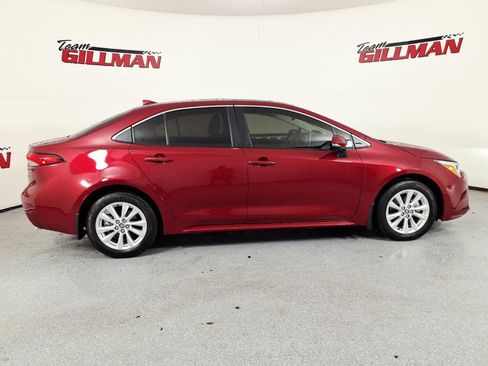 Used 2024 Toyota Corolla XLE FWD image 3