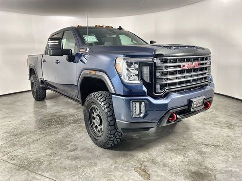 Used 2021 GMC Sierra 2500 AT4 w/ AT4 Preferred Package image 2