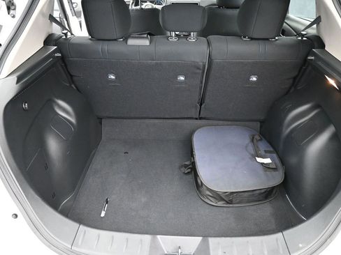 Used 2023 Nissan Leaf S image 14