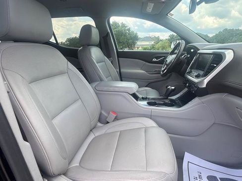 Used 2019 GMC Acadia SLT FWD image 18