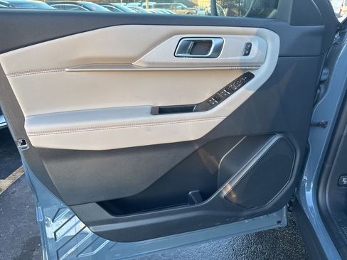 New 2026 Ford Explorer Active w/ Active Comfort Package image 11