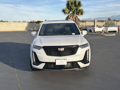 Certified 2025 Cadillac XT6 Sport w/ Platinum Package image 41