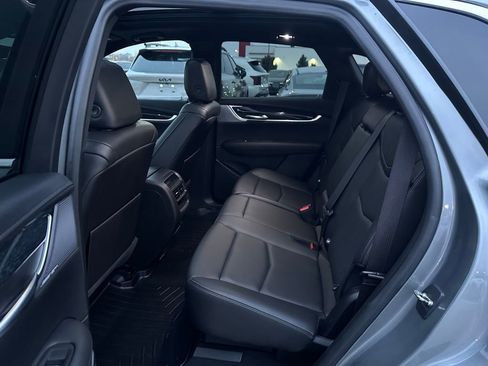 Used 2023 Cadillac XT5 Premium Luxury image 29