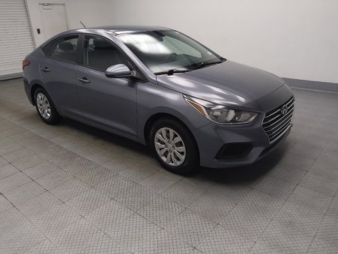 Used 2020 Hyundai Accent SE FWD image 11
