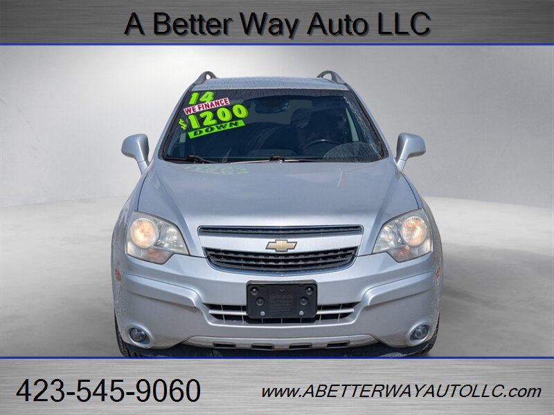 Used 2014 Chevrolet Captiva Sport LT FWD image 4