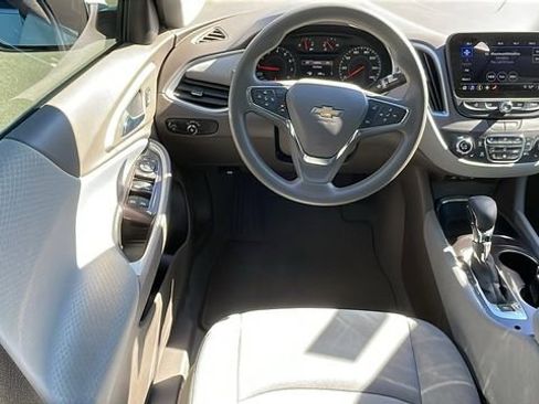 Used 2023 Chevrolet Malibu LT image 13