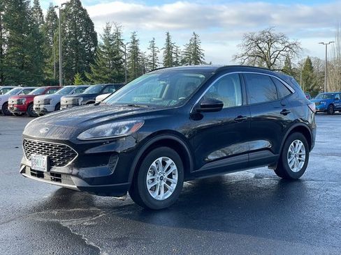 Used 2020 Ford Escape SE image 7