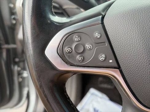 Used 2023 Chevrolet Traverse LT AWD/4WD image 9