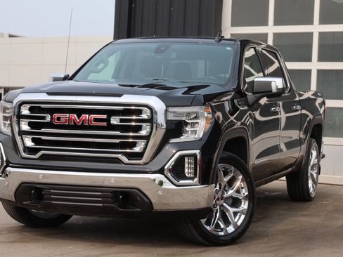 Used 2020 GMC Sierra 1500 SLT w/ SLT Premium Plus Package AWD/4WD image 3