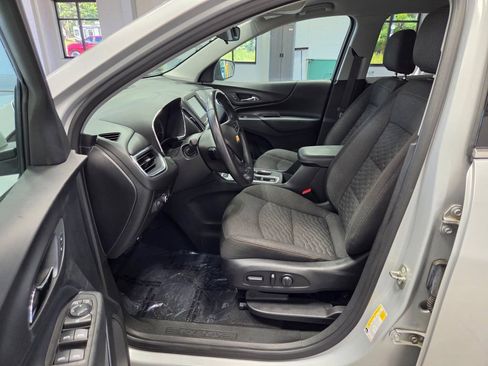 Used 2018 Chevrolet Equinox LT AWD/4WD image 26