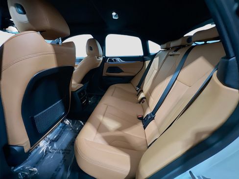 Used 2023 BMW i4 eDrive35 w/ Premium Package image 18