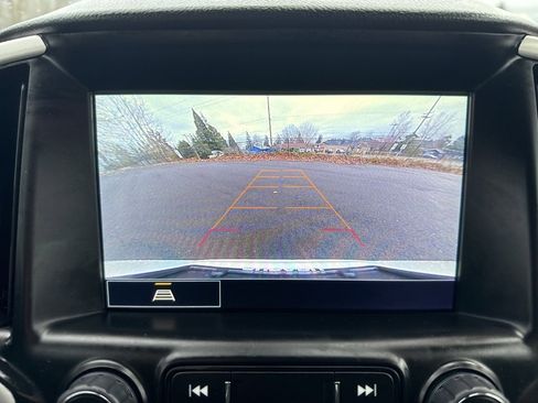 Used 2024 GMC Terrain SLT image 40