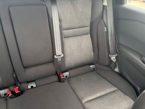 Used 2025 Nissan Rogue SV FWD image 39