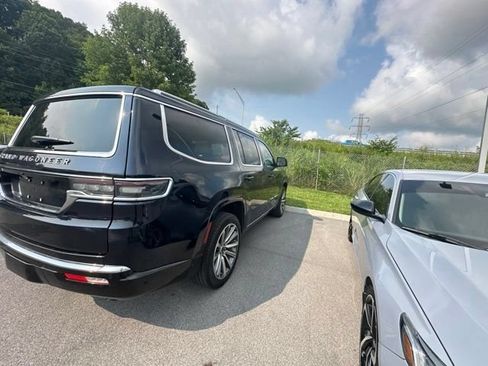 Used 2025 Jeep Grand Wagoneer 4WD image 24