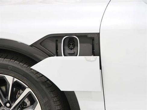 New 2026 Cadillac Lyriq Premium Sport image 4