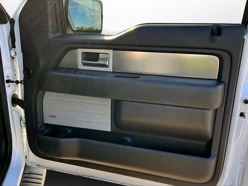 Used 2014 Ford F150 FX4 w/ Equipment Group 402A Luxury image 27