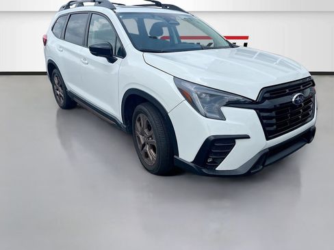 Used 2025 Subaru Ascent Bronze Edition AWD/4WD image 1