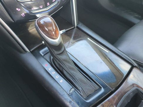 Used 2014 Cadillac XTS Luxury FWD image 16