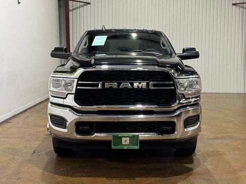 Used 2020 RAM 3500 Tradesman w/ Chrome Appearance Group image 2