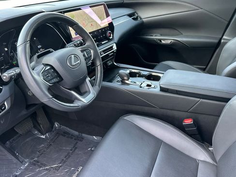 Certified 2025 Lexus RX 350h w/ Convenience Package image 11