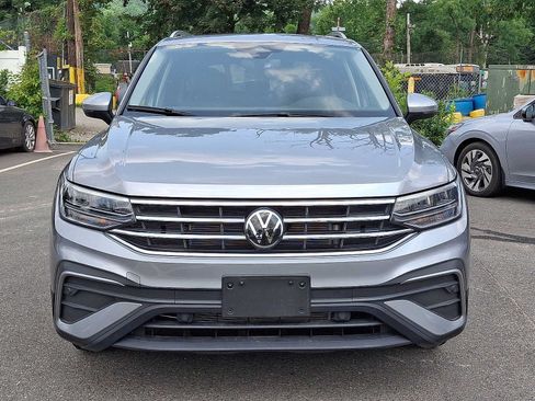Used 2024 Volkswagen Tiguan SE w/ Panoramic Sunroof Package AWD/4WD image 26