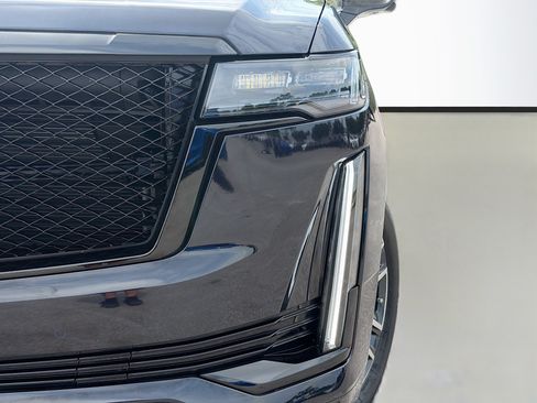 Used 2023 Cadillac Escalade ESV Sport w/ Touring Package AWD/4WD image 9