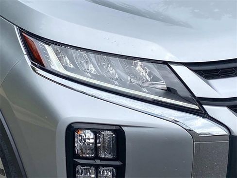 Used 2021 Mitsubishi Outlander Sport Black Edition image 4