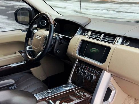 Used 2016 Land Rover Range Rover Supercharged AWD/4WD image 36