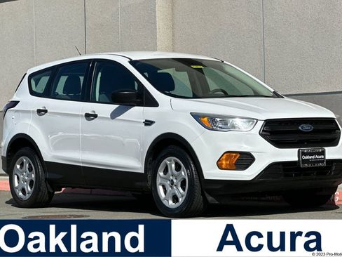 Used 2017 Ford Escape S FWD image 1