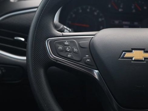 Used 2024 Chevrolet Malibu LT FWD image 9
