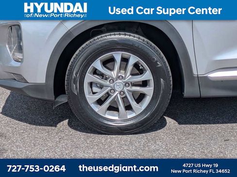 Used 2020 Hyundai Santa Fe SEL FWD image 10
