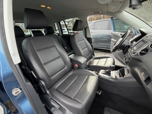 Used 2017 Volkswagen Tiguan S image 26
