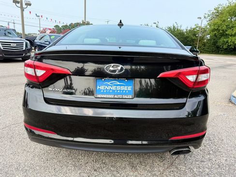 Used 2017 Hyundai Sonata SE FWD image 9