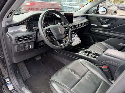 Certified 2022 Lincoln Corsair AWD w/ Premium Package image 11