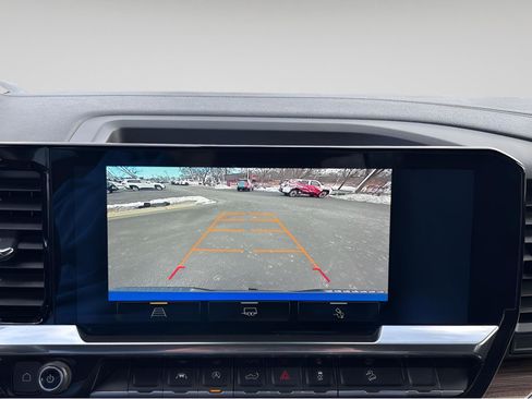 Used 2022 Chevrolet Silverado 1500 LT Trail Boss w/ Convenience Package II image 23