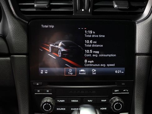 Used 2018 Porsche 911 Targa 4S image 34