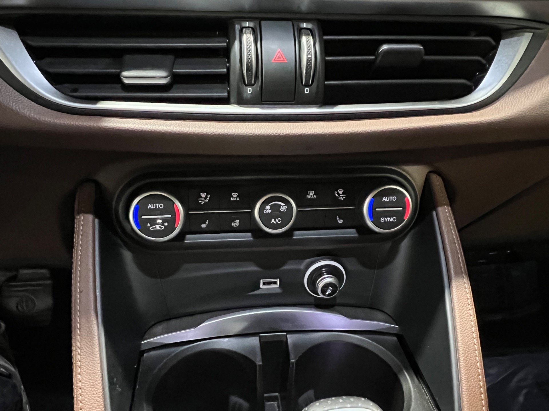 Used 2021 Alfa Romeo Stelvio Ti w/ Premium Package AWD/4WD image 42