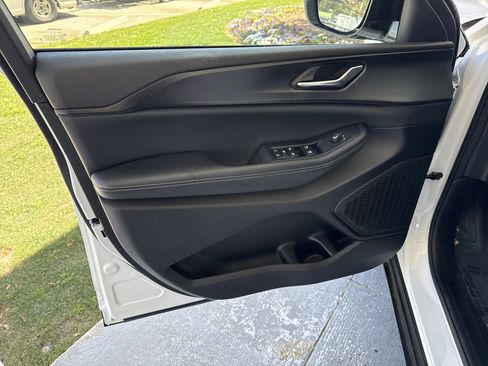 Used 2024 Jeep Grand Cherokee Altitude image 13