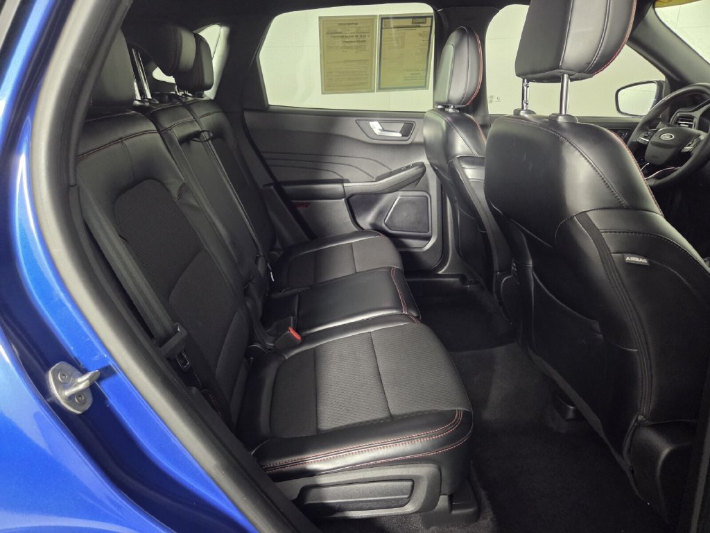 Used 2023 Ford Escape ST-Line w/ Tech Pack #1 FWD image 27